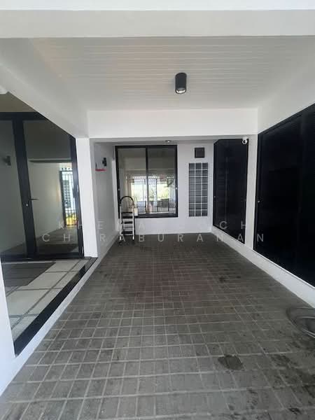 4-BR Townhouse, Bangkok, Khlong Tan Nua, Watthana, Bangkok, 4 Bedrooms, 286 sqm, Townhouse For Sale, by Khemasooch Chiraburanan, 500325721 - DDproperty.com