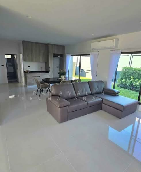 Burasiri Krungthep Kreetha, Bangkok, 95 Soi Pracha Ruam Chai, Hua Mak, Bang Kapi, Bangkok, 4 Bedrooms, 382 sqm, Single Detached House For Rent, by Papavalin Techatanaphuwit, 500325759 - DDproperty.com