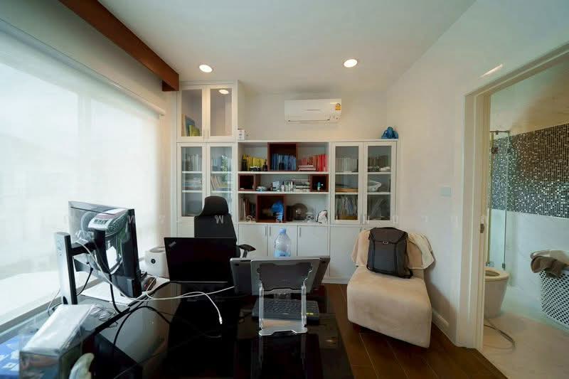 Bangkok Boulevard Rama 9-Srinakarin, Bangkok, Krungthep Kreetha Road, Saphan Sung, Bangkok, 3 Bedrooms, 220 sqm, Single Detached House For Rent, by ณภัทร พรสิริเมธากุล, 500325761 - DDproperty.com