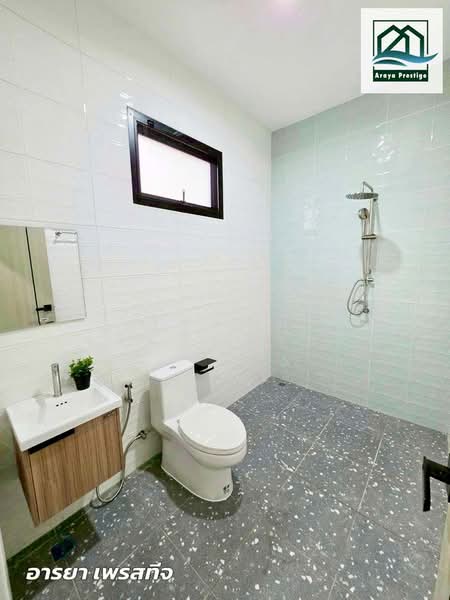 Baan Ratchaphruek Ramkhamhaeng-Suwinthawong, Bangkok, Suwinthawong Road, Saen Sab, Min Buri, Bangkok, 5 Bedrooms, 300 sqm, Single Detached House For Sale, by วิสุทธินี เฉลิมสินสุวรรณ, 500325868 - DDproperty.com