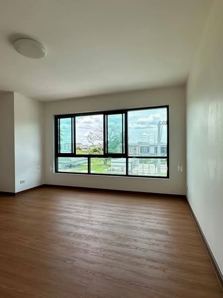3-BR Townhouse, Bangkok, Khlong Kum, Bueng Kum, Bangkok, 3 Bedrooms, 263 sqm, Townhouse For Sale, by Tarit Chinsomboon, 500325901 - DDproperty.com