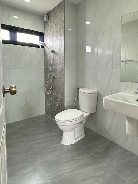 3-BR Townhouse, Bangkok, Khlong Kum, Bueng Kum, Bangkok, 3 Bedrooms, 263 sqm, Townhouse For Sale, by Tarit Chinsomboon, 500325901 - DDproperty.com