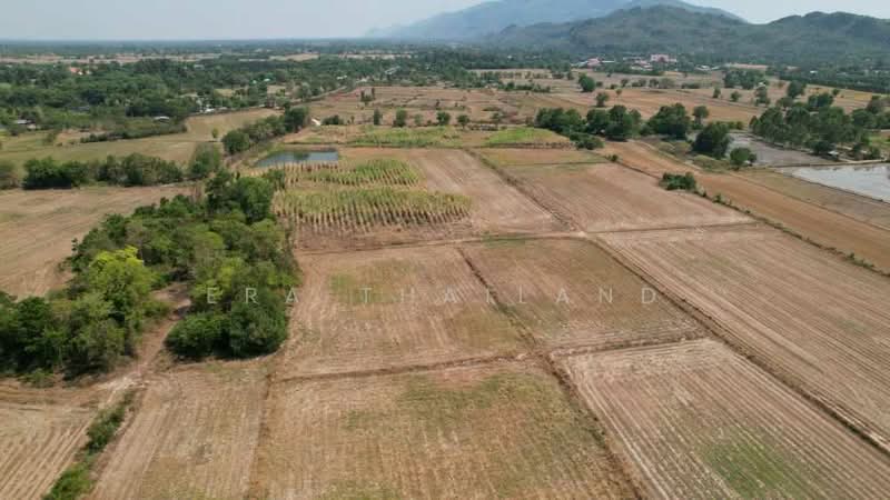 หนองกรด, Nakhon Sawan, Nong Krot, Muang Nakhon Sawan, Nakhon Sawan, , 112,664 sqm, Land For Sale, by ERA Thailand, 500325942 - DDproperty.com