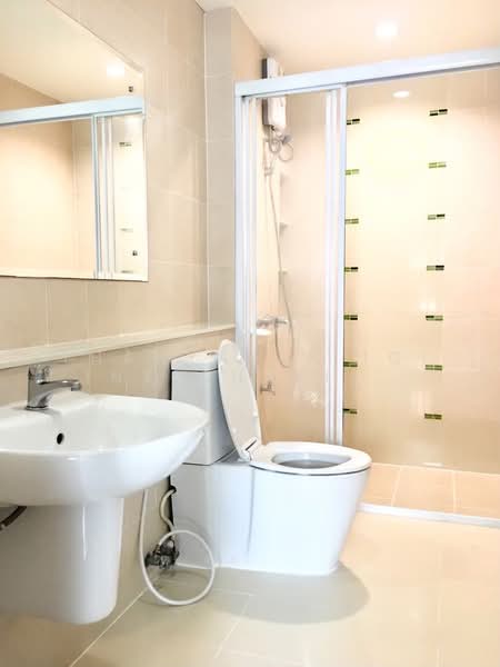 Baan Klang Muang Urbanion Srinakarin, Bangkok, Soi Srinakarin 46, Nong Bon, Prawet, Bangkok, 3 Bedrooms, 180 sqm, Single Detached House For Rent, by THANYALAK IQI INTERNATIONAL, 500325947 - DDproperty.com