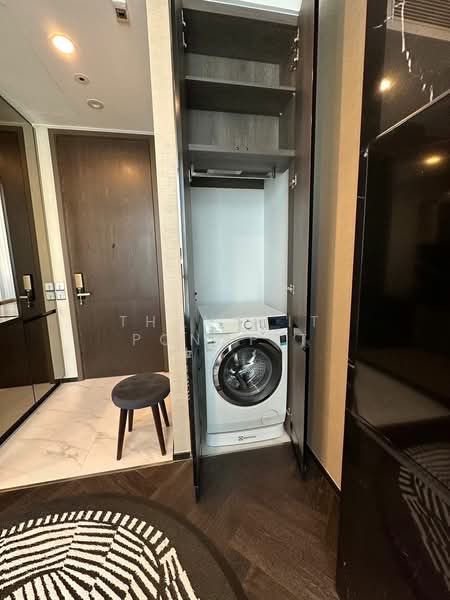 The Esse Sukhumvit 36, Bangkok, Soi Sukhumvit 36, Sukhumvit Road, Phra Kanong, Khlong Toei, Bangkok, 1 Bedroom, 43 sqm, Condo For Sale, by Thanakit Pongpit, 500325968 - DDproperty.com