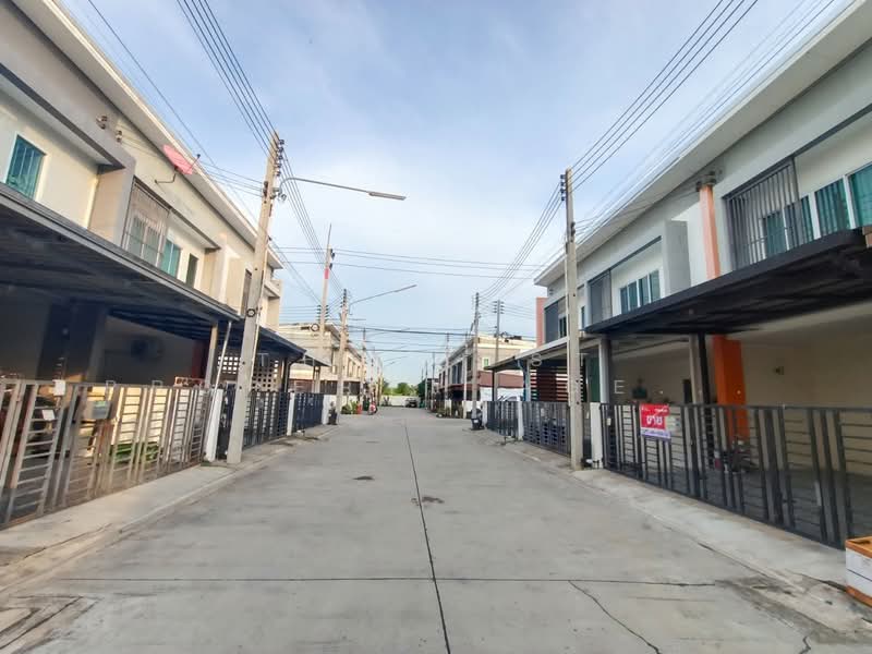 สิรารมย์ พลัส ดอนทอง, Chachoengsao, Bang Tin Pet, Muang Chachoengsao, Chachoengsao, 3 Bedrooms, 100 sqm, Townhouse For Sale, by The Best Property Agent โบ, 500325983 - DDproperty.com