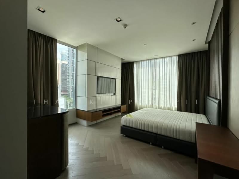 The Park Chidlom, Bangkok, 1 Petchaburi Road, Pathum Wan, Bangkok, 2 Bedrooms, 154 sqm, Condo For Rent, by Thanakit Pongpit, 500325998 - DDproperty.com