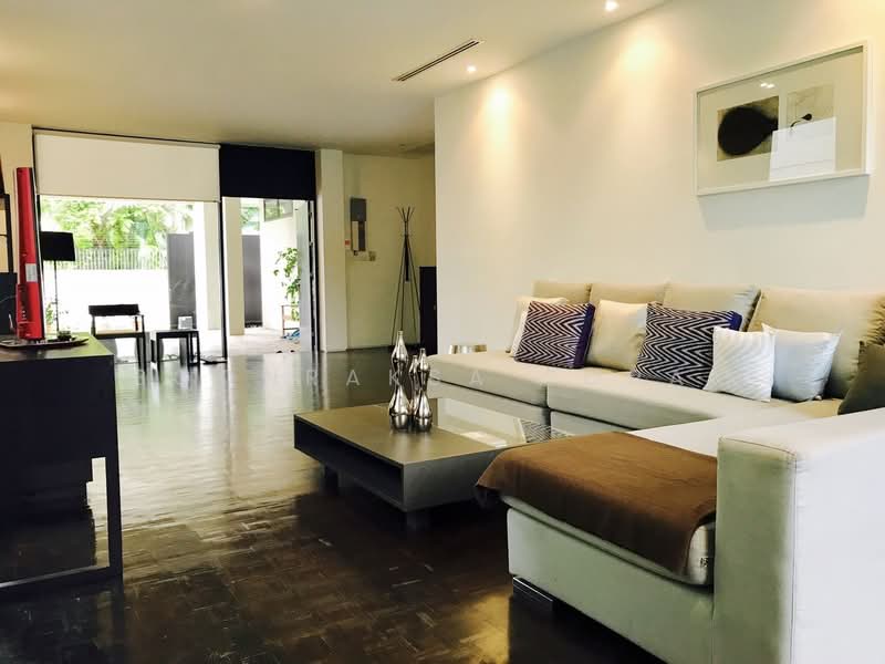 4-BR House, Bangkok, Khlong Tan Nua, Watthana, Bangkok, 4 Bedrooms, 450 sqm, Single Detached House For Rent, by Boonraksa Sopak, 500325999 - DDproperty.com