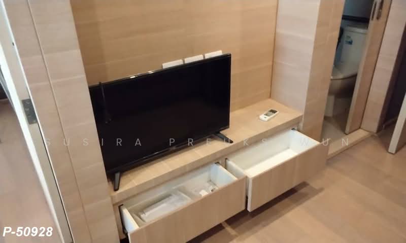 Klass Silom, Bangkok, 52 Silom Road, Silom, Bang Rak, Bangkok, 1 Bedroom, 32 sqm, Condo For Rent, by Susira Prueksawun, 500326156 - DDproperty.com