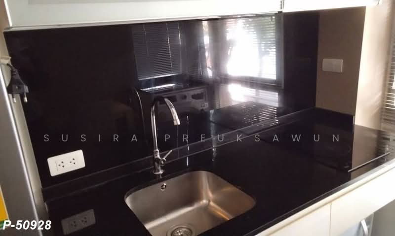 Klass Silom, Bangkok, 52 Silom Road, Silom, Bang Rak, Bangkok, 1 Bedroom, 32 sqm, Condo For Rent, by Susira Prueksawun, 500326156 - DDproperty.com