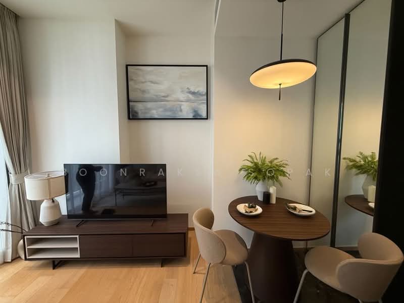28 Chidlom, Bangkok, 28 Chit Lom Alley, Lumphini, Pathum Wan, Bangkok, 1 Bedroom, 38 sqm, Condo For Rent, by Boonraksa Sopak, 500326208 - DDproperty.com