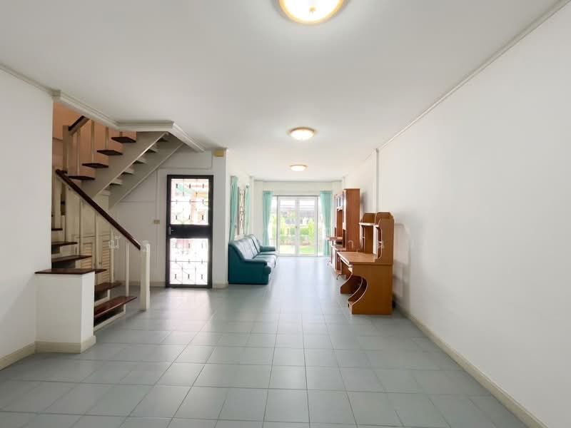 Budsarin Thonburirom, Samut Prakan, Soi Pracha Uthit 129, Bang Kru, Phra Pra Daeng, Samut Prakan, 3 Bedrooms, 100 sqm, Townhouse For Sale, by ณัฐยา ศิริฐานนท์, 500326252 - DDproperty.com
