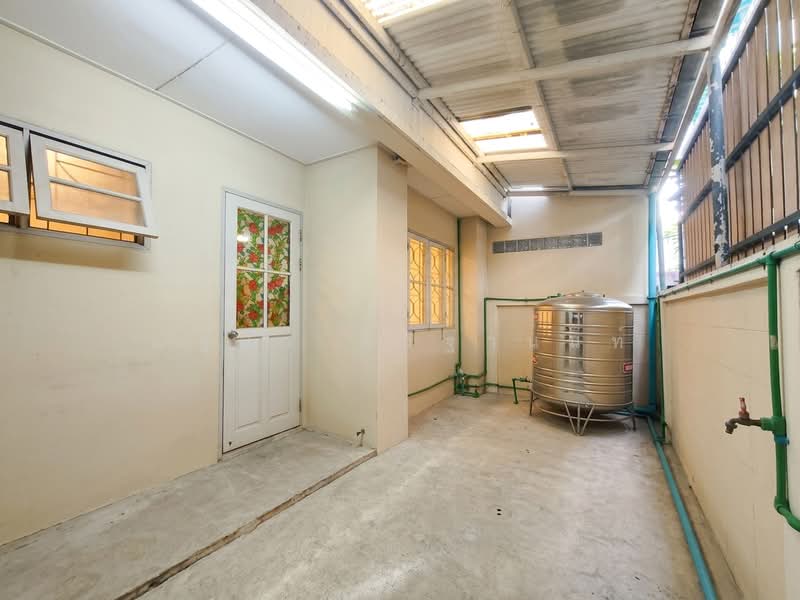 Budsarin Thonburirom, Samut Prakan, Soi Pracha Uthit 129, Bang Kru, Phra Pra Daeng, Samut Prakan, 3 Bedrooms, 100 sqm, Townhouse For Sale, by ณัฐยา ศิริฐานนท์, 500326252 - DDproperty.com
