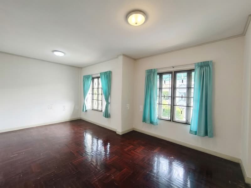 Budsarin Thonburirom, Samut Prakan, Soi Pracha Uthit 129, Bang Kru, Phra Pra Daeng, Samut Prakan, 3 Bedrooms, 100 sqm, Townhouse For Sale, by ณัฐยา ศิริฐานนท์, 500326252 - DDproperty.com