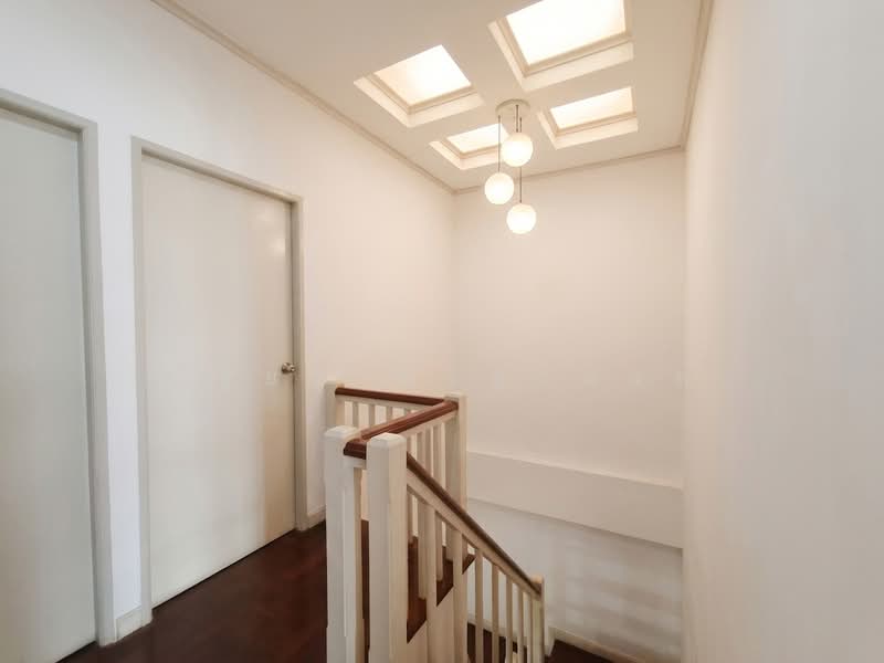 Budsarin Thonburirom, Samut Prakan, Soi Pracha Uthit 129, Bang Kru, Phra Pra Daeng, Samut Prakan, 3 Bedrooms, 100 sqm, Townhouse For Sale, by ณัฐยา ศิริฐานนท์, 500326252 - DDproperty.com