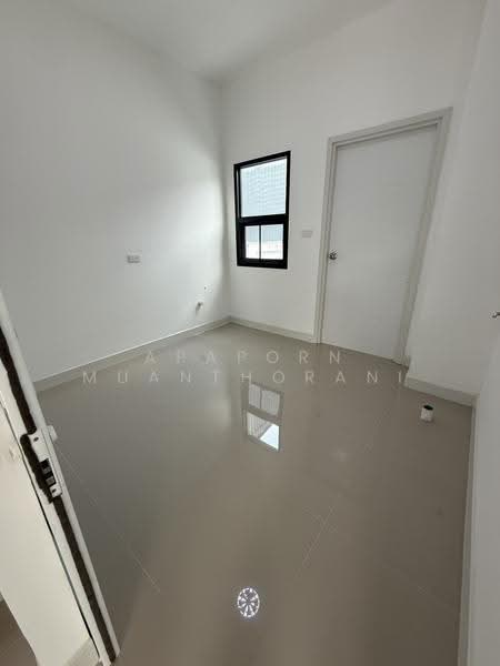 Baanfah Townee Pinklao-Sai 5, Nakhon Pathom, Buddhamonthon 5 Road, Bang Krathuk, Sam Phran, Nakhon Pathom, 3 Bedrooms, 100 sqm, Townhouse For Sale, by Apaporn Muanthorani, 500326259 - DDproperty.com