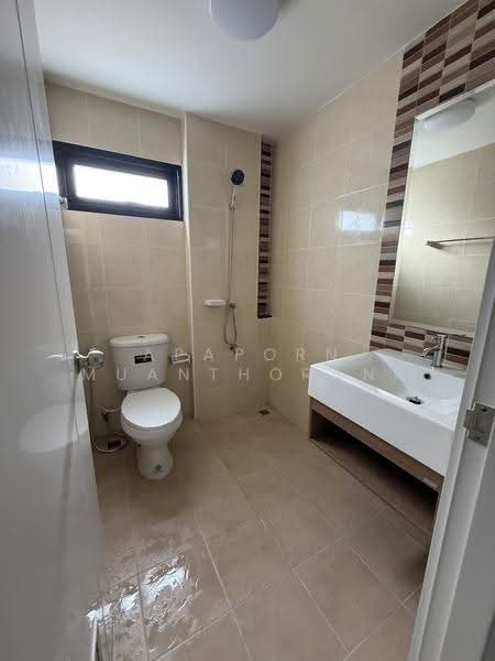 Baanfah Townee Pinklao-Sai 5, Nakhon Pathom, Buddhamonthon 5 Road, Bang Krathuk, Sam Phran, Nakhon Pathom, 3 Bedrooms, 100 sqm, Townhouse For Sale, by Apaporn Muanthorani, 500326259 - DDproperty.com
