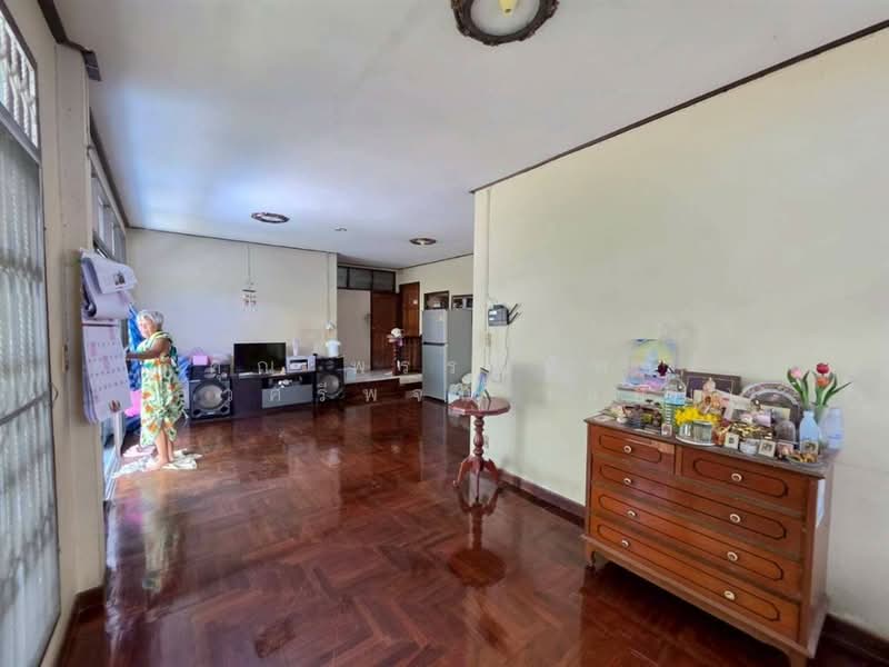 บ้านเดี่ยว 1 ชั้น 114 ตร.ว. บ้านเดี่ยว ใกล้โรงพยาบาลกรุงเทพฯคริสเตียน ถนนเพชรเกษม, Nakhon Pathom, ถนนเพชรเกษม, Phra Prathom Chedi, Muang Nakhon Pathom, Nakhon Pathom, 3 Bedrooms, 450 sqm, Single Detached House For Sale, by คุณ พรรณทิพา แก้วศรีพจน์ (แยม), 500326262 - DDproperty.com