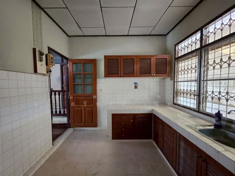 บ้านเดี่ยว 1 ชั้น 114 ตร.ว. บ้านเดี่ยว ใกล้โรงพยาบาลกรุงเทพฯคริสเตียน ถนนเพชรเกษม, Nakhon Pathom, ถนนเพชรเกษม, Phra Prathom Chedi, Muang Nakhon Pathom, Nakhon Pathom, 3 Bedrooms, 450 sqm, Single Detached House For Sale, by คุณ พรรณทิพา แก้วศรีพจน์ (แยม), 500326262 - DDproperty.com