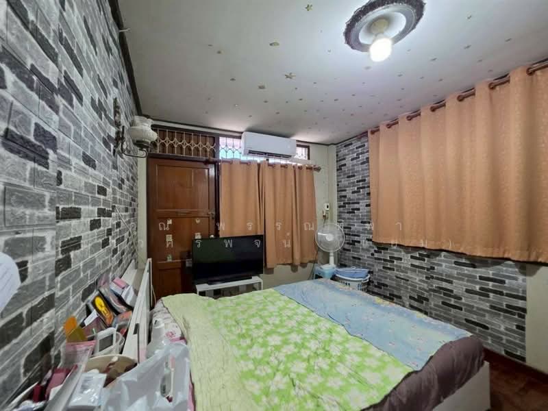 บ้านเดี่ยว 1 ชั้น 114 ตร.ว. บ้านเดี่ยว ใกล้โรงพยาบาลกรุงเทพฯคริสเตียน ถนนเพชรเกษม, Nakhon Pathom, ถนนเพชรเกษม, Phra Prathom Chedi, Muang Nakhon Pathom, Nakhon Pathom, 3 Bedrooms, 450 sqm, Single Detached House For Sale, by คุณ พรรณทิพา แก้วศรีพจน์ (แยม), 500326262 - DDproperty.com