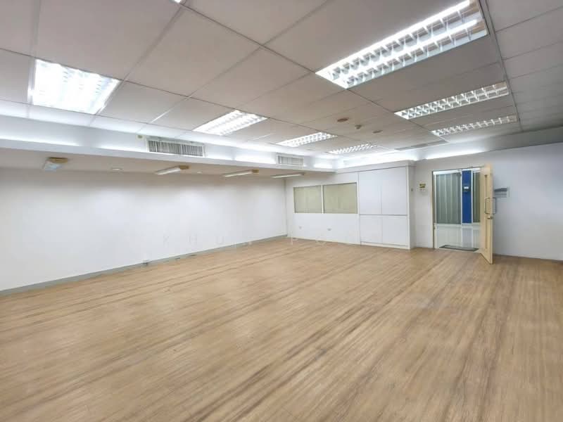 For Rent: Office Space near MRT Lat Phrao Station (only 120 meters) (SPSSR222), Bangkok, ลาดพร้าว 19, Jom Phon, Chatuchak, Bangkok, , 136 sqm, Office Space For Rent, by Khun Poon, 500326278 - DDproperty.com