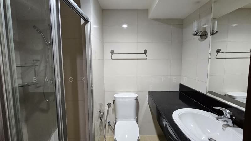 Baan Sukhumvit 14, Bangkok, 1/1 Soi Sukhumvit 14, Khlong Toei, Bangkok, 3 Bedrooms, 200 sqm, Condo For Rent, by BANGKOK PROPERTY AGENTS, 500326305 - DDproperty.com