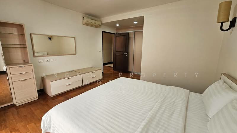 Baan Sukhumvit 14, Bangkok, 1/1 Soi Sukhumvit 14, Khlong Toei, Bangkok, 3 Bedrooms, 200 sqm, Condo For Rent, by BANGKOK PROPERTY AGENTS, 500326305 - DDproperty.com