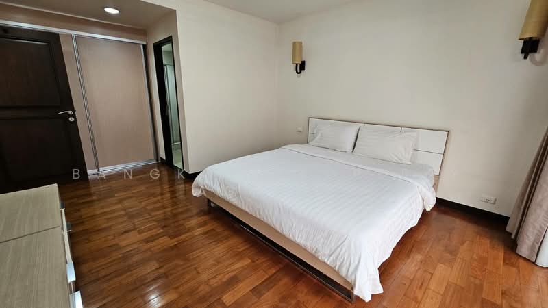 Baan Sukhumvit 14, Bangkok, 1/1 Soi Sukhumvit 14, Khlong Toei, Bangkok, 3 Bedrooms, 200 sqm, Condo For Rent, by BANGKOK PROPERTY AGENTS, 500326305 - DDproperty.com