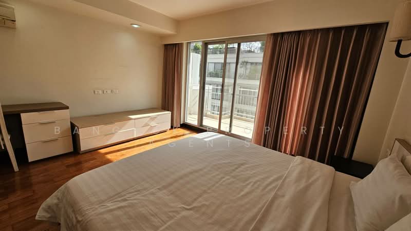 Baan Sukhumvit 14, Bangkok, 1/1 Soi Sukhumvit 14, Khlong Toei, Bangkok, 3 Bedrooms, 200 sqm, Condo For Rent, by BANGKOK PROPERTY AGENTS, 500326305 - DDproperty.com