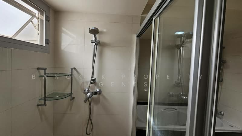 Baan Sukhumvit 14, Bangkok, 1/1 Soi Sukhumvit 14, Khlong Toei, Bangkok, 3 Bedrooms, 200 sqm, Condo For Rent, by BANGKOK PROPERTY AGENTS, 500326305 - DDproperty.com