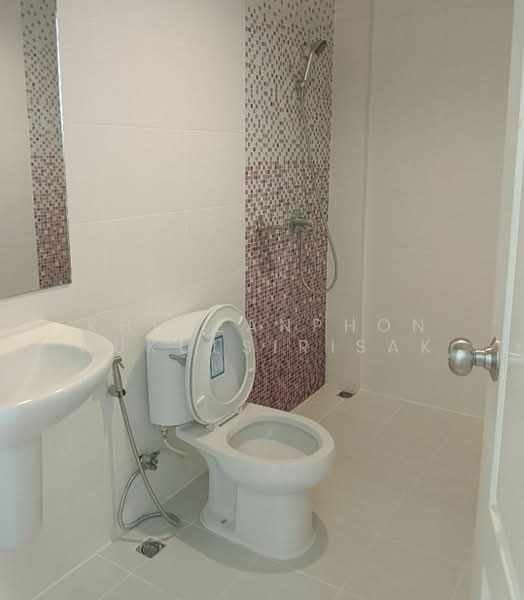 undefined, Bangkok, Ram Inthra, Khan Na Yao, Bangkok, 3 Bedrooms, 200 sqm, Townhouse For Rent, by Khlueanphon Nukulsirisak, 500326356 - DDproperty.com