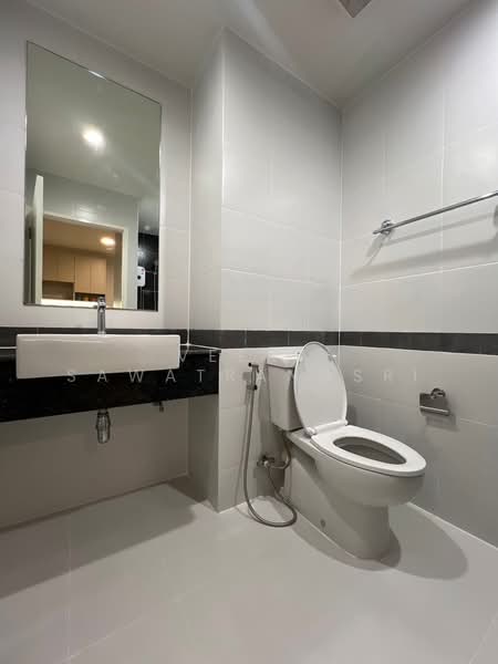 A Space Sukhumvit 77, Bangkok, 2345 Sukhumvit 77 Road, Suan Luang, Bangkok, 1 Bedroom, 35 sqm, Condo For Sale, by Veera Sawatrangsri, 500326403 - DDproperty.com