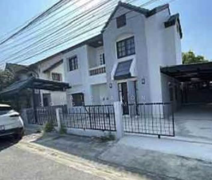4-BR House, Bangkok, Saphan Sung, Bangkok, 4 Bedrooms, 240 sqm, Single Detached House For Sale, by Ratchanon Songthammakul, 500326442 - DDproperty.com
