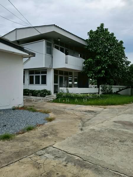 5-BR House, Bangkok, Lat Phrao, Bangkok, 5 Bedrooms, 495 sqm, Single Detached House For Rent, by Ratchanon Songthammakul, 500326470 - DDproperty.com