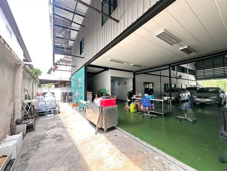 โกดัง + ออฟฟิศ 1 ชั้น 200 ตร.ว. โกดัง + ออฟฟิศ ซอยประเสริฐมนูกิจ29 แยก6, Bangkok, ถนนรามอินทรา, Chorake Bua, Lat Phrao, Bangkok, , 800 sqm, Warehouse/Factory For Sale, by คุณ ปารดา พลอยแดง (ก้อย), 500326481 - DDproperty.com