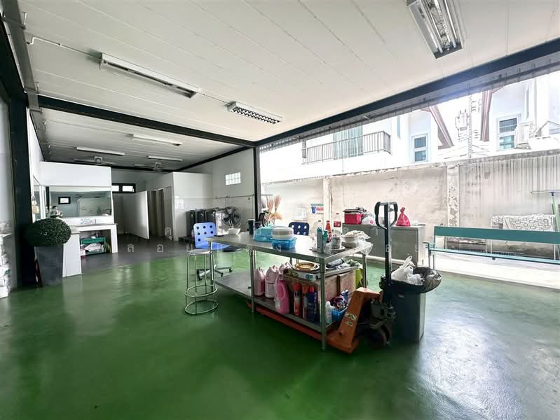 โกดัง + ออฟฟิศ 1 ชั้น 200 ตร.ว. โกดัง + ออฟฟิศ ซอยประเสริฐมนูกิจ29 แยก6, Bangkok, ถนนรามอินทรา, Chorake Bua, Lat Phrao, Bangkok, , 800 sqm, Warehouse/Factory For Sale, by คุณ ปารดา พลอยแดง (ก้อย), 500326481 - DDproperty.com