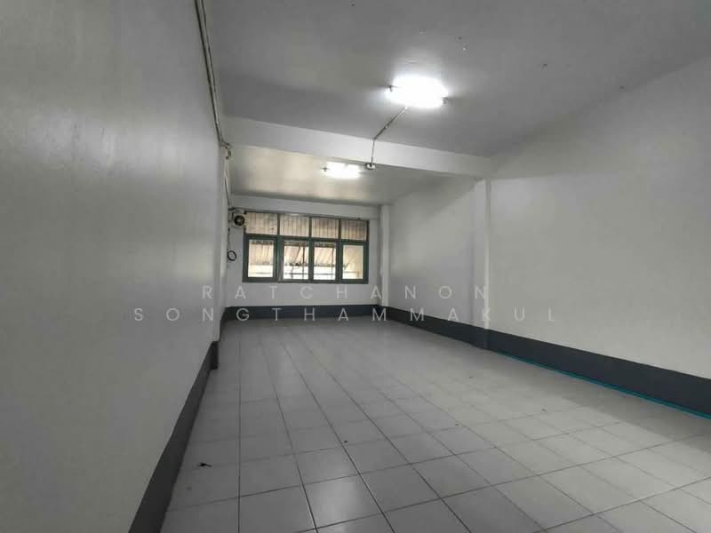 3-BR Townhouse, Bangkok, Tha Kham, Bang Khun Thian, Bangkok, 3 Bedrooms, 263 sqm, Townhouse For Rent, by Ratchanon Songthammakul, 500326496 - DDproperty.com