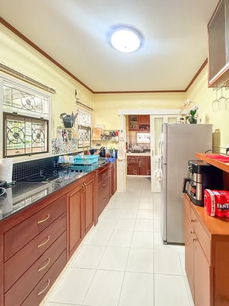 Parkway Chalet Ramkhamhaeng : พาร์คเวย์ ชาเล่ต์ รามคำแหง, กรุงเทพ, 103 ถนน รามคำแหง, มีนบุรี, กรุงเทพ, 220 ตร.ม., บ้านเดี่ยว ขาย, โดย HOME Real Estate Service, 500326555 - DDproperty.com