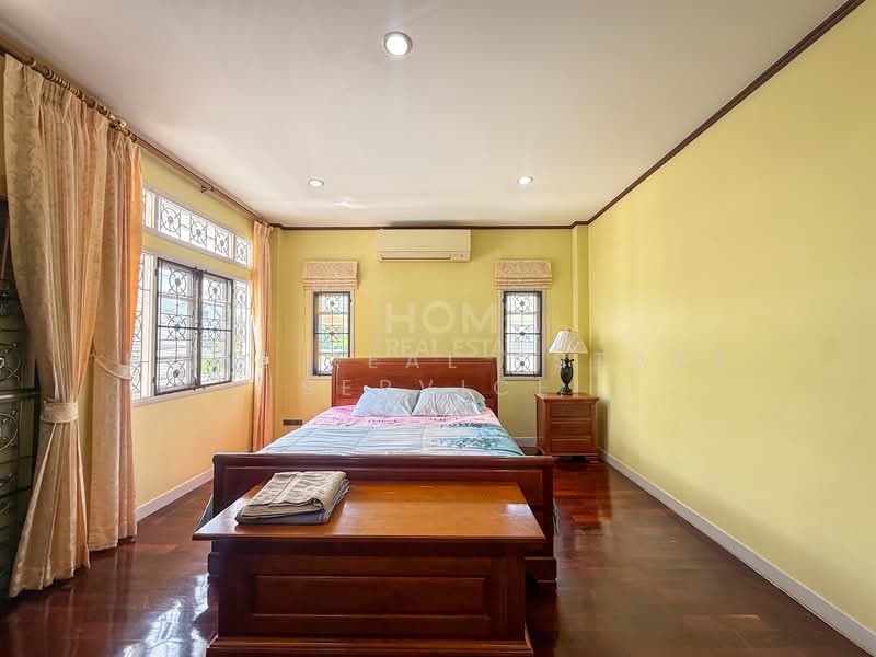 Parkway Chalet Ramkhamhaeng, Bangkok, 103 Ramkhamhaeng Road, Min Buri, Bangkok, 3 Bedrooms, 220 sqm, Single Detached House For Sale, by HOME Real Estate Service, 500326555 - DDproperty.com