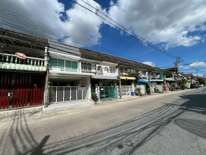 Moobaan Sena Villa 84, Bangkok, Khlong Chan, Bang Kapi, Bangkok, 2 Bedrooms, 100 sqm, Townhouse For Sale, by คุณ แป้งพิม ไซรัน (มุกญ์), 500326557 - DDproperty.com