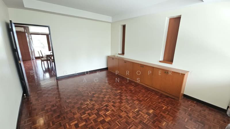 Niti Court, Bangkok, Nang Linchi 4 Alley, Thung Maha Mek, Sathon, Bangkok, 5 Bedrooms, 280 sqm, Condo For Rent, by BANGKOK PROPERTY AGENTS, 500326558 - DDproperty.com