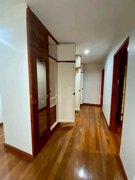 4-BR House, Bangkok, Phlapphla, Wang Thonglang, Bangkok, 4 Bedrooms, 290 sqm, Single Detached House For Rent, by Ratchanon Songthammakul, 500326570 - DDproperty.com