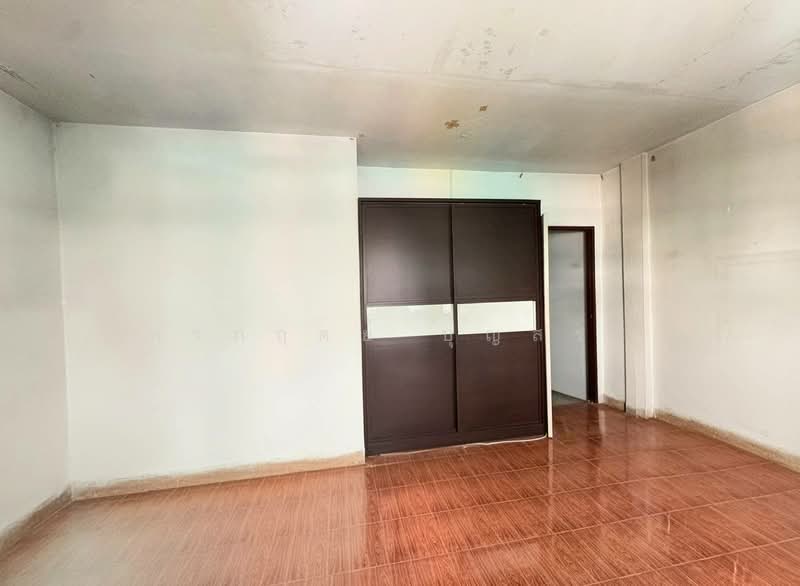 Rom Sai Village : หมู่บ้านร่มไทร, Bangkok, Bang Bon, Bangkok, 4 Bedrooms, 180 sqm, Townhouse For Sale, by กรกฤตย์ บุญสระ, 500326592 - DDproperty.com