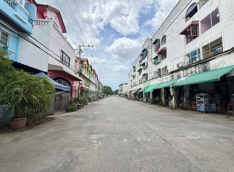Rom Sai Village : หมู่บ้านร่มไทร, Bangkok, Bang Bon, Bangkok, 4 Bedrooms, 180 sqm, Townhouse For Sale, by กรกฤตย์ บุญสระ, 500326592 - DDproperty.com