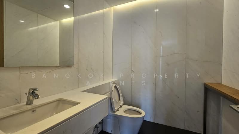 Vana Residence Sukhumvit 26, Bangkok, 38 Soi Attrakravee1, Sukhumvit 26 Road, Khong Tan, Khlong Toei, Bangkok, 4 Bedrooms, 380 sqm, Condo For Rent, by BANGKOK PROPERTY AGENTS, 500326626 - DDproperty.com