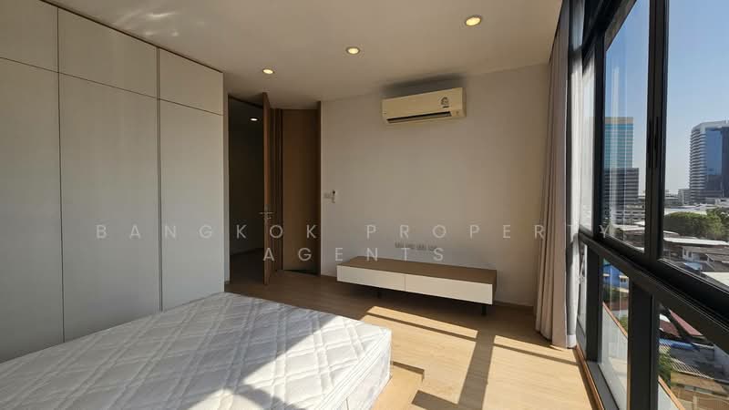 Vana Residence Sukhumvit 26, Bangkok, 38 Soi Attrakravee1, Sukhumvit 26 Road, Khong Tan, Khlong Toei, Bangkok, 4 Bedrooms, 380 sqm, Condo For Rent, by BANGKOK PROPERTY AGENTS, 500326626 - DDproperty.com