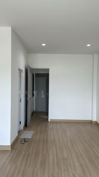 Milano Town Sriracha, Chon Buri (Pattaya), Surasak, Si Racha, Chon Buri (Pattaya), , 90 sqm, Shophouse For Sale, by HOME Real Estate Service, 500326641 - DDproperty.com