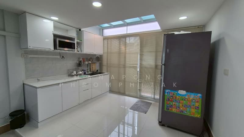 หมู่บ้านพหลโยธินกอล์ฟ, Bangkok, Chatuchak, Bangkok, 3 Bedrooms, 150 sqm, Townhouse For Rent, by Manapong Phromphitak, 500326659 - DDproperty.com