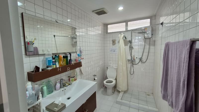 หมู่บ้านพหลโยธินกอล์ฟ, กรุงเทพ, จตุจักร, กรุงเทพ, 150 ตร.ม., ทาวน์เฮ้าส์ ให้เช่า, โดย Manapong Phromphitak, 500326659 - DDproperty.com