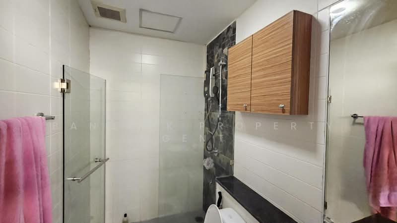 Vista Garden, Bangkok, 53 Saeng Thip Alley, Phra Kanong Nua, Watthana, Bangkok, 1 Bedroom, 45 sqm, Condo For Rent, by BANGKOK PROPERTY AGENTS, 500326669 - DDproperty.com